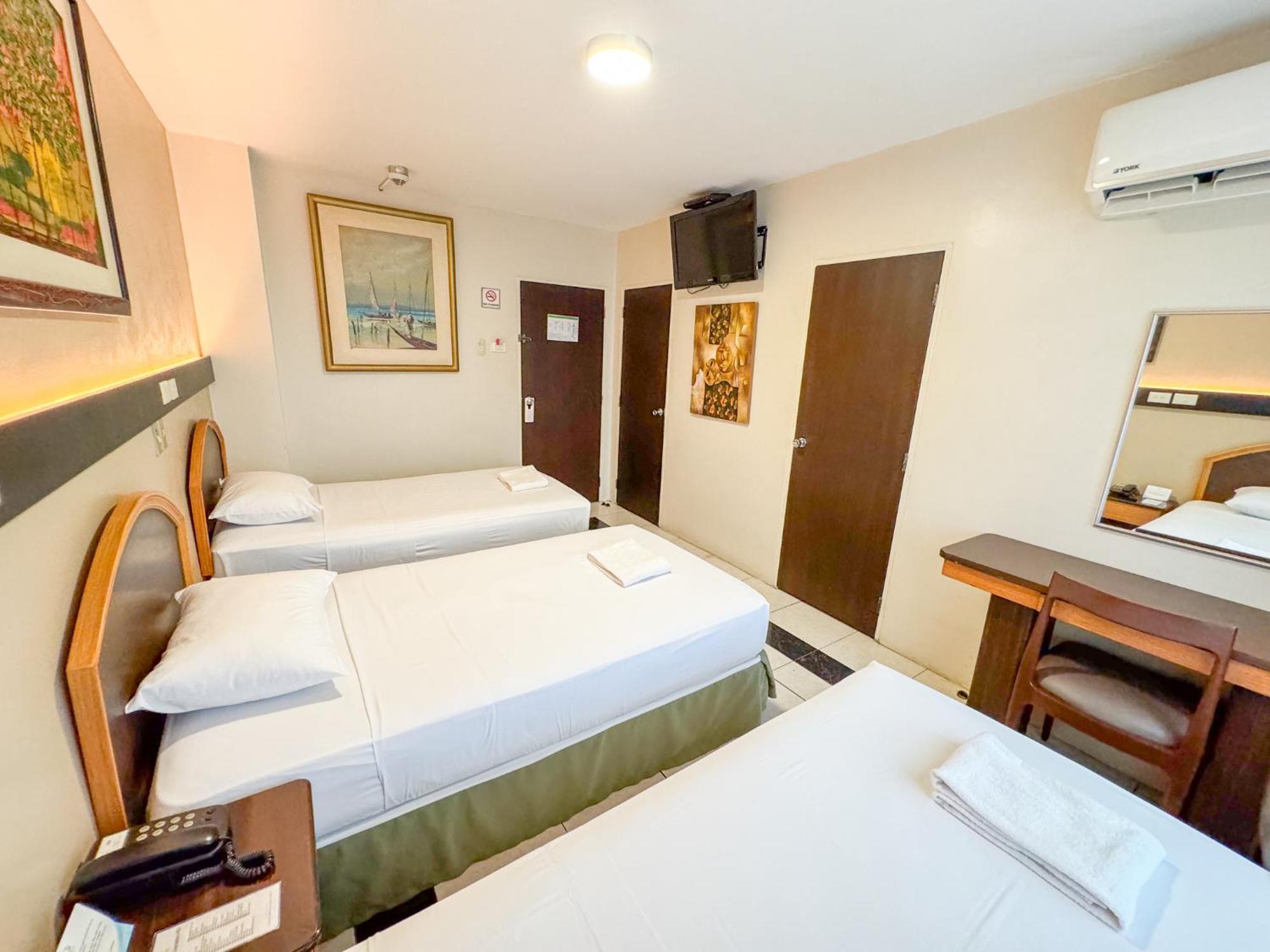 Gh Alexander Hotel Guayaquil Bagian luar foto