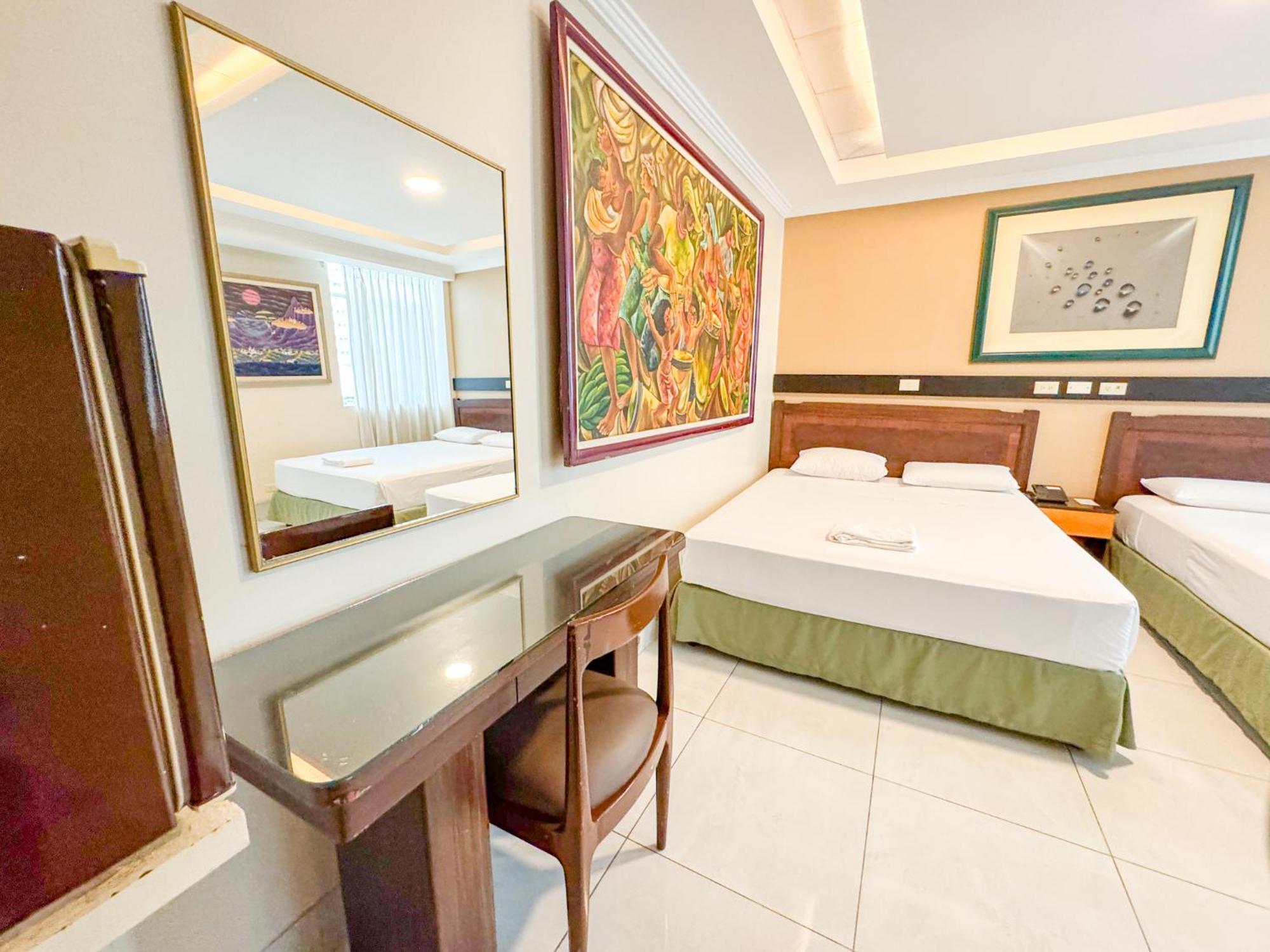 Gh Alexander Hotel Guayaquil Bagian luar foto